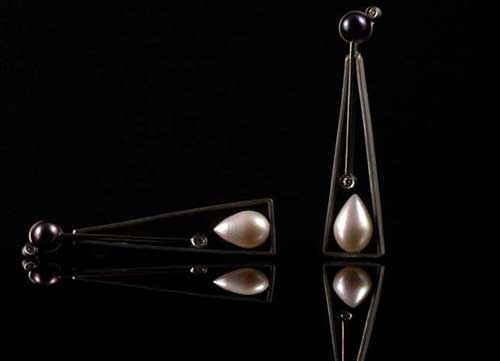 Orecchini oro bianco con perle e diamanti | Negri Gioielli Roma 100% Artigianali | handmade jewellery