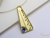 Girocollo con pendente in Oro giallo, Diamanti e Zaffiro blu | Negri Gioielli Roma 100% Artigianali | handmade jewellery